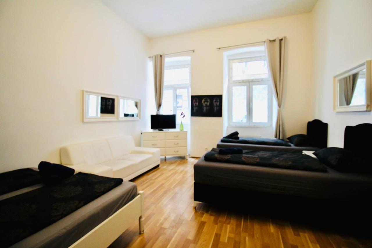 Cozy Studio Lg Apartment Wina Bagian luar foto