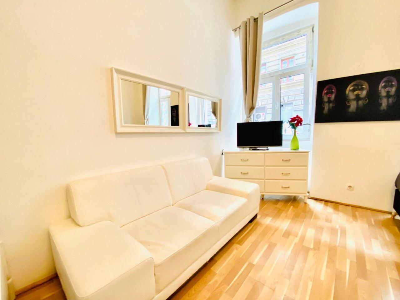 Cozy Studio Lg Apartment Wina Bagian luar foto