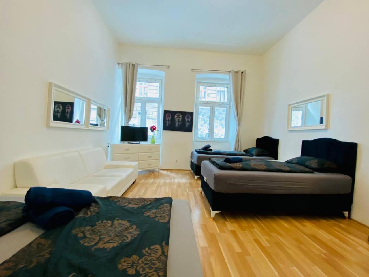 Cozy Studio Lg Apartment Wina Bagian luar foto