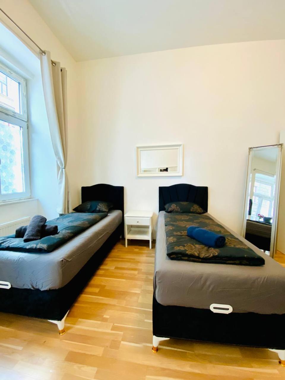 Cozy Studio Lg Apartment Wina Bagian luar foto